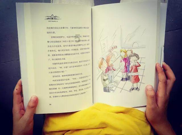 婧婧整理卧室